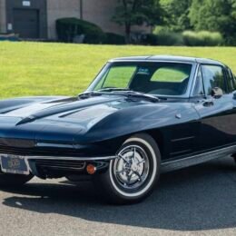 1963 Chevrolet Corvette split-window coupe * 327 L76 V8 and 4-spd manual
